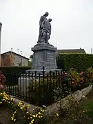 Le monument aux morts.