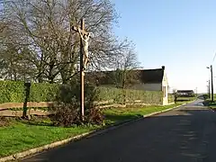 Calvaire à la sortie sud du village.