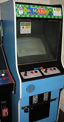 Borne d'arcade Dr. Mario.