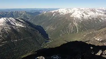 Lac du Boréon, vu depuis le sommet du Pélago.