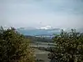 Vue sur le mont Blanc depuis les bois du château de Clermont.