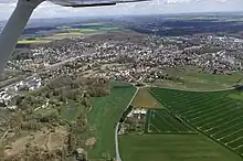 Vue aérienne de la ville de Dourdan Essonnes ligne Paris Orléans la Gare