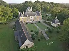 Vue d'ensemble Château du Bois Glaume.