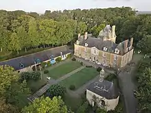 Vue d'ensemble du Château du Bois Glaume.