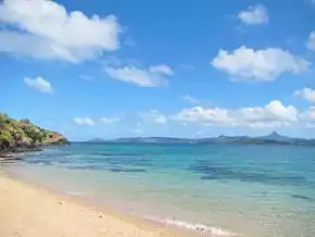 Vue sur le sud depuis la plage ouest de l'îlot Bandrélé.