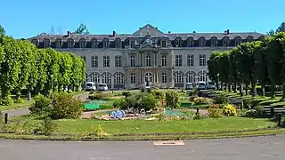 Vue de l'actuel bâtiment principal.