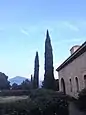 Vue de l'abbaye avec le Mont Ventoux au fond