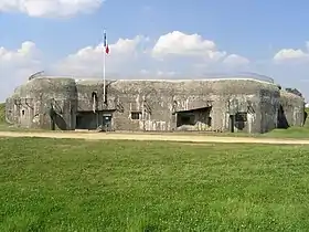 Vue de l'entrée de l'ouvrage.