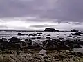 Vagues et rochers vus depuis la presqu'île Saint-Laurent.