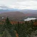 Vue du Lac Orford à partir du sommet du Mont Orford.