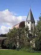 La chapelle ducale depuis l'est après restauration (XIVe siècle).