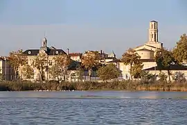 Vue depuis l'estuaire de la Gironde.