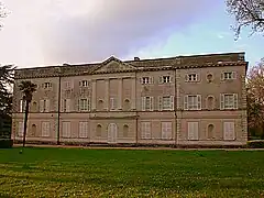 Façade postérieure, vue de l'est du parc.