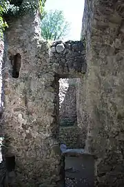 Les vestiges de la maison du moulin.