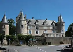 Château, façade sud-ouest.