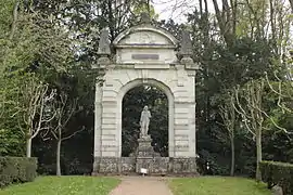 Monument à Jacques Cathelineau.