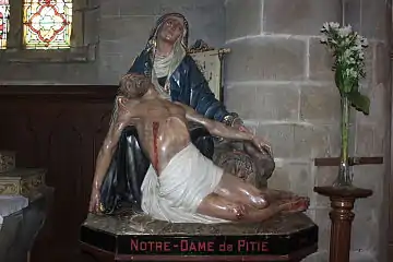 Statue Notre-Dame de Pitié