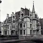 La demeure de William K. Vanderbilt(en), New York, USA (1886 démolie en 1929).