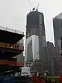 Le One World Trade Center le 1er juin 2011. La tour d'acier en est au 68e.