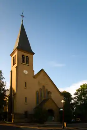 Église du Saint-Sacrement de Devant-les-Ponts