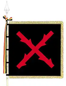 Reproduction en couleurs du drapeau de la Légion wallonie, arborant une croix de Bourgogne rouge sur un fond noir