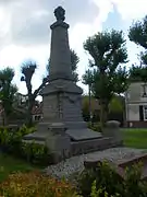 Le monument aux morts.