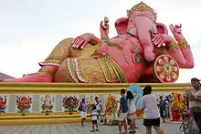 Wat Saman Rattanaram et son "éléphant rose" représentant Ganesh