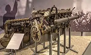 Moteur d'avion V12 Austro-Daimler, de 300 chevaux, des années 1910