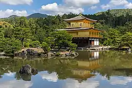Temple du Pavillon d'or au Japon.