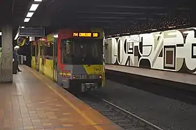 Métro M4 à la station  Waterloo