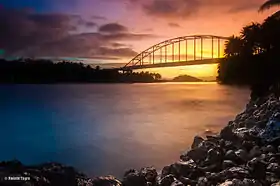 Le pont reliant l'île de Panaon à l'île de Leyte