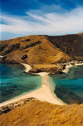 Bras de sable reliant les îles Waya et Waya Sewa