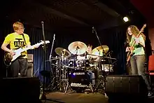 Description de l'image Wayne Krantz, Keith Carlock & Tal Wilkenfeld.jpg.