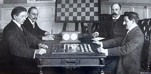 Match Hoogland - Weiss en 1911.