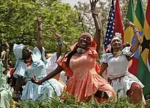 Des membres de la Kankouran West African Dance Company se produisent lors d'une cérémonie au Rose Garden, à la Maison-Blanche, en 2007.