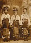 habits traditionnels en 1909,