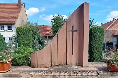 Monument aux morts.