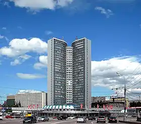 L'ancien immeuble du Comecon, devenu depuis le siège du Gouvernement de Moscou.