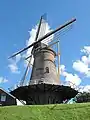 Wijk en Aalburg, moulin à galerie De Twee Gebroeders.