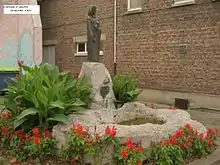 Statue d'Arlette de Falaise, la mère de Guillaume le Conquérant.