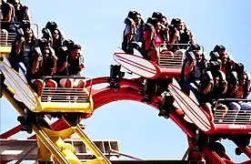 Windjammer Surf Racers à Knott's Berry Farm