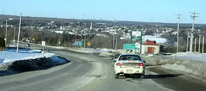 La route 249 dans la vallée de la rivière Saint-François, près de Windsor.