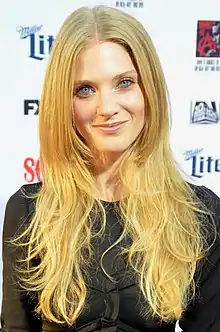 Description de l'image Winter Ave Zoli Sons of Anarchy FX Premiere September 2014 (cropped).jpg.