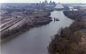 La rivière Mississippi et la Pyramid Arena