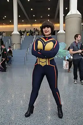 Cosplay de Hope Van Dyne en tant que la Guêpe