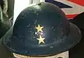 Casque de la Seconde Guerre mondiale avec deux étoiles.