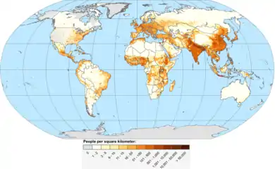 Carte des densités, avec trois foyers principaux et plusieurs foyers secondaires.