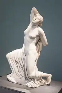 Niobide blessée (découverte : Jardins de Salluste). Marbre de Paros, H. 1,49 vm. Art ionien, 440-430. Palais Massimo des Thermes. Premier nu féminin de la statuaire grecque