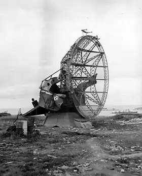 Radar Würzburg sur une plage près d'Arromanches, le 22 juin 1944.