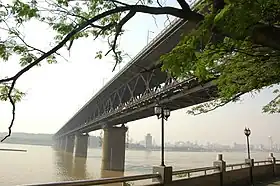 Image illustrative de l’article Pont de Wuhan